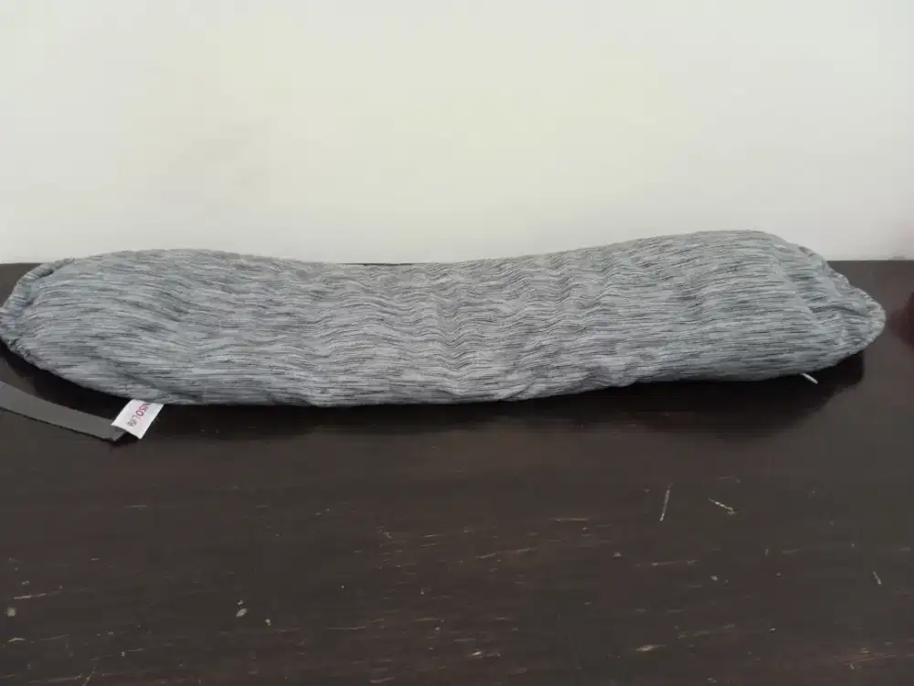 Bantal panjang (travel long pillow)