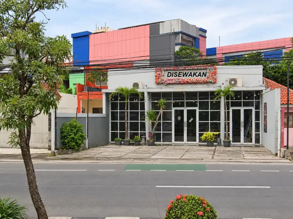 Ruko Ex Cafe Lokasi Strategis Pinggir Jalan Besar Dekat, Sewa 140Juta per Tahun di Bekasi