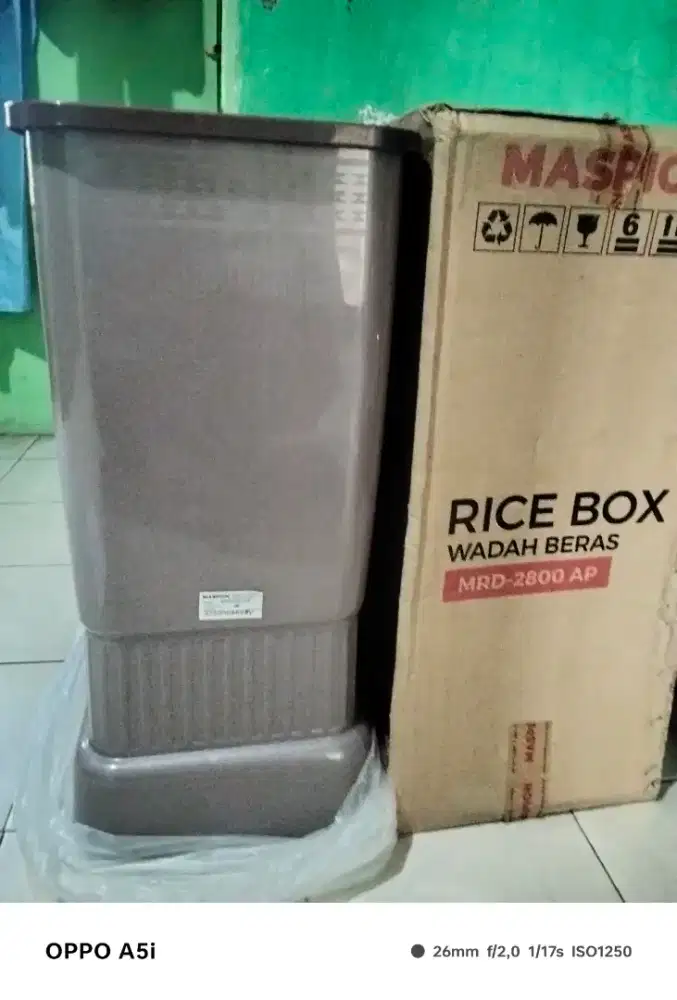 Raicbok,tempat beras