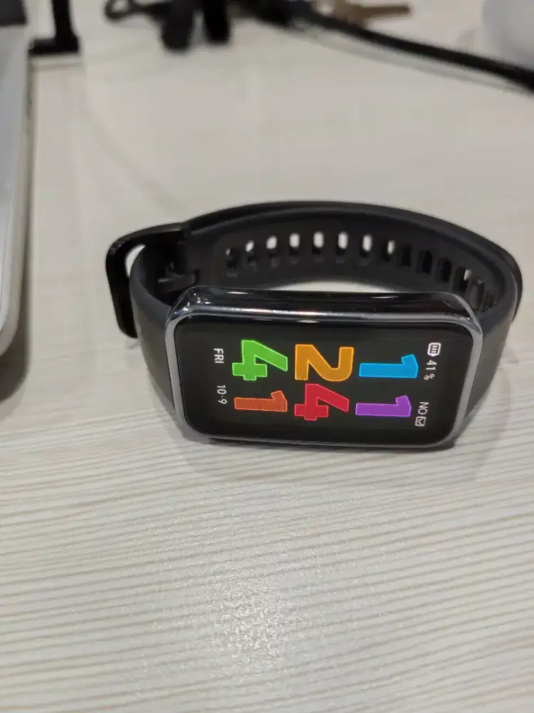 Huawei band 9 mantap