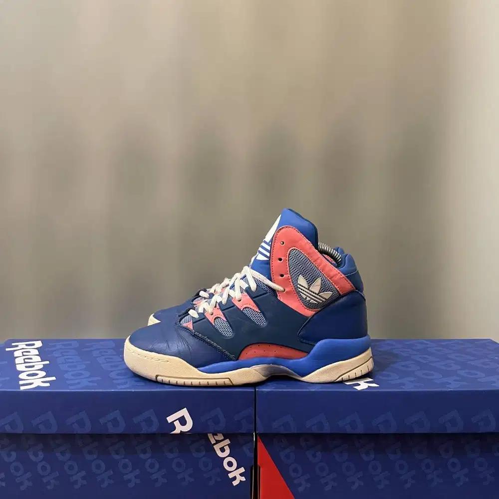37 - Sepatu Basket Wanita Cewe Cewek Adidas Second Bekas Adidass GLC S