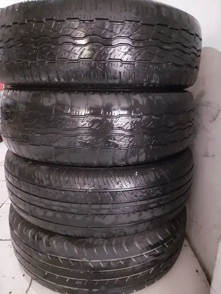 Ban BS/Dunlop, 225/65R17 ,4pc
