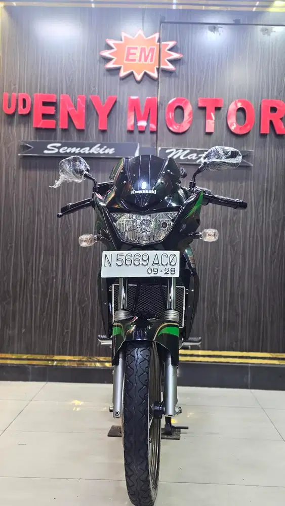 ENY MOTOR - CIAMIK KAWASAKI NINJA R 150 TAHUN 2015 LIMITED EDITION