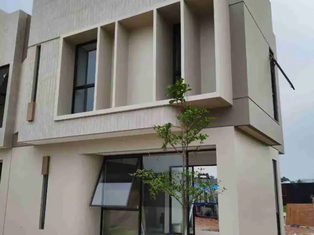 Rumah murah 2 lantai 3 BR dekat BSD dan stasiun KRL