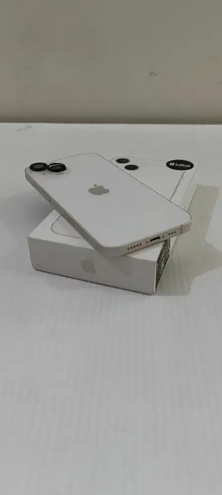 iphone  13 256 gb(SAA) mulus,belum pernah bongkar,batrei 88%,fulset