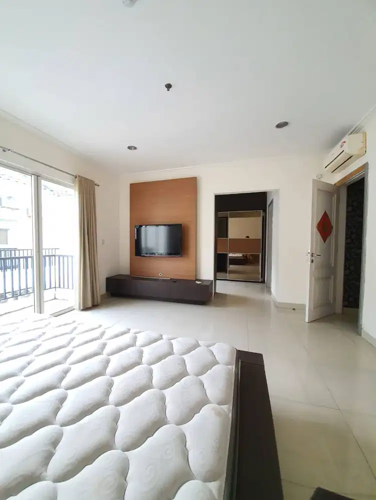 Rumah Villas MOI Jual