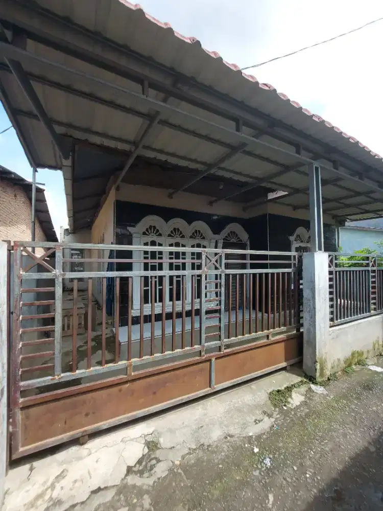 Rumah siap huni, dijual cepat bisa nego