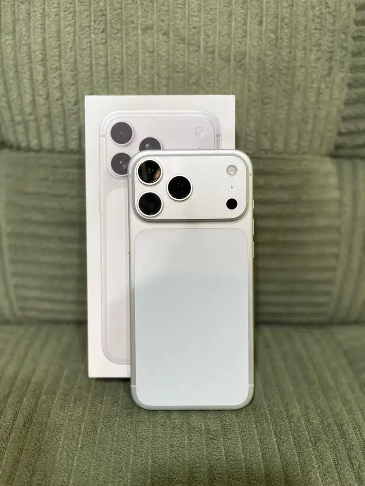 Iphone 17 promax 256 second resmi ibox