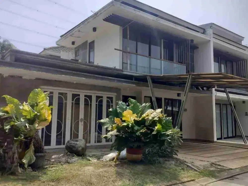 Dijual Cepat Rumah SHM 2 Lantai 5 KT di Golden City Bekasi Utara