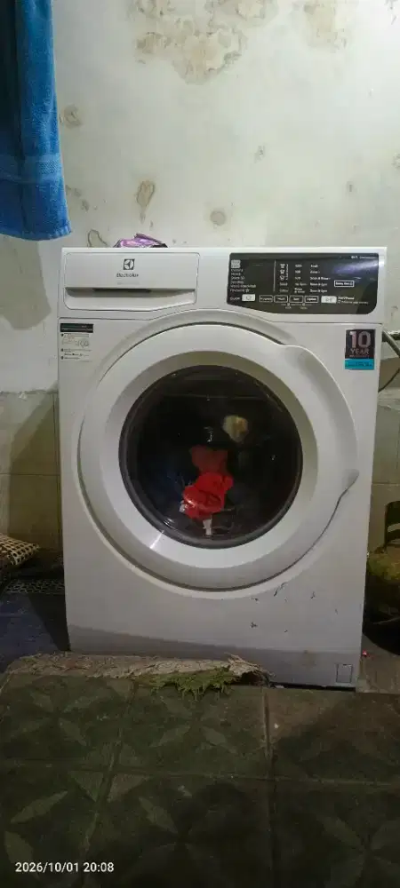 Mesin cuci electrolux 8 kg