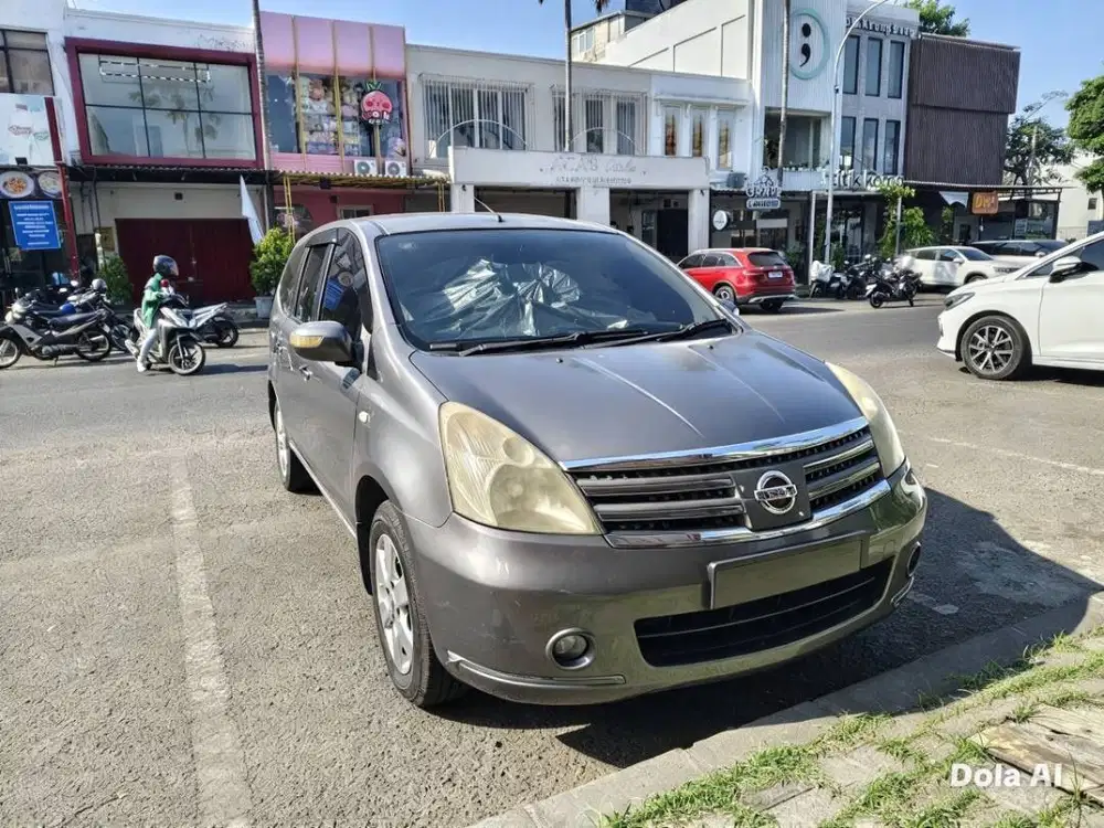 JUAL CEPAT GRAND LIVINA MATIC TAHUN 2011
