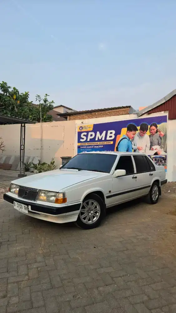 Dijual volvo 940 turbo 1997