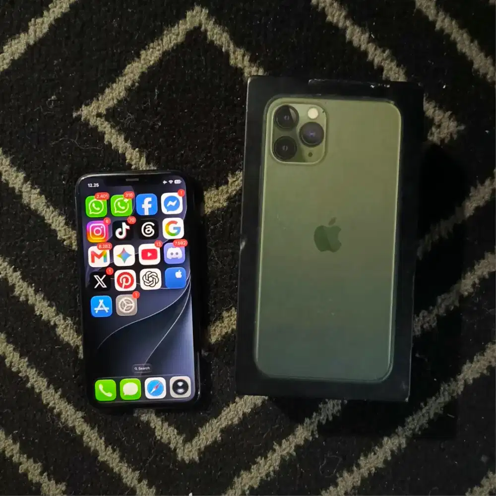 iPhone 11 Pro 64GB ex iBox, Fullset, Mulus dan Murah !