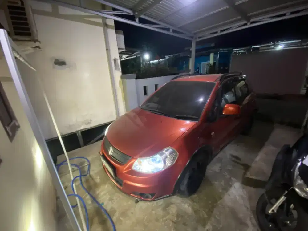 Suzuki cover 2008 metic