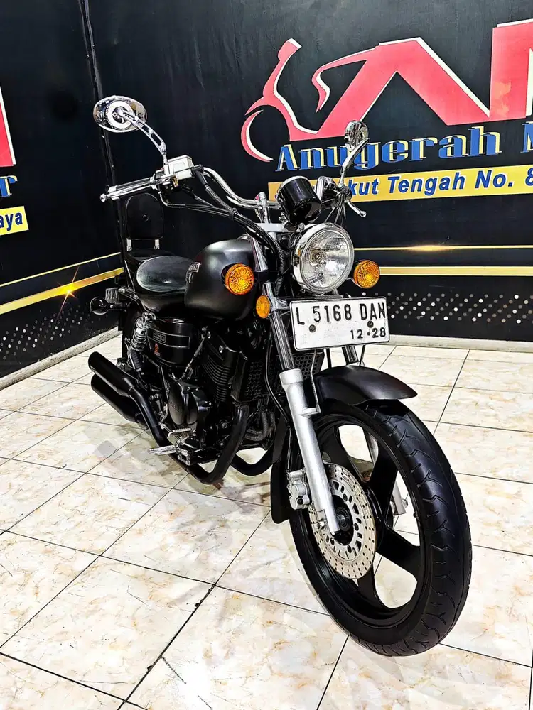 Beneli Patagonian Eagle 250cc 2cilinder black matte th 2023. Anugerah