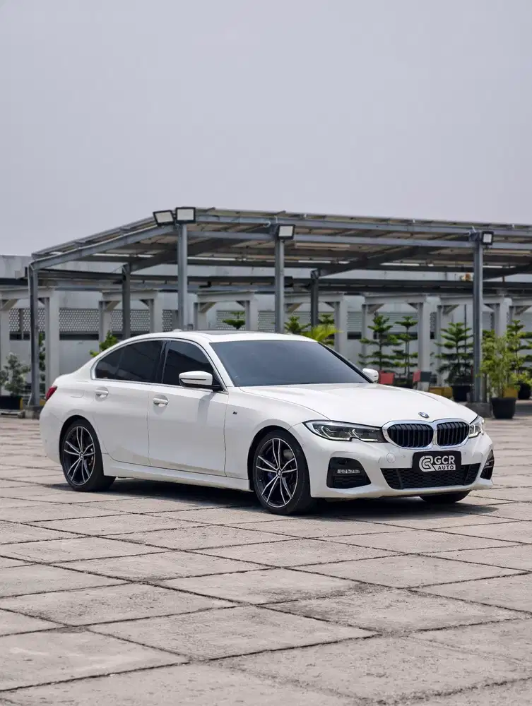 RARE ITEM LOW KM 42RB !! BMW 330i M-SPORT G20 2021 AT MDL 2022/2023