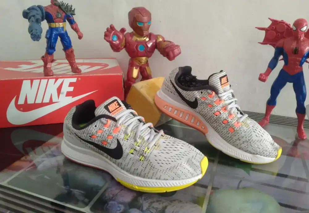 Sepatu Running Nike Air zoom Structure