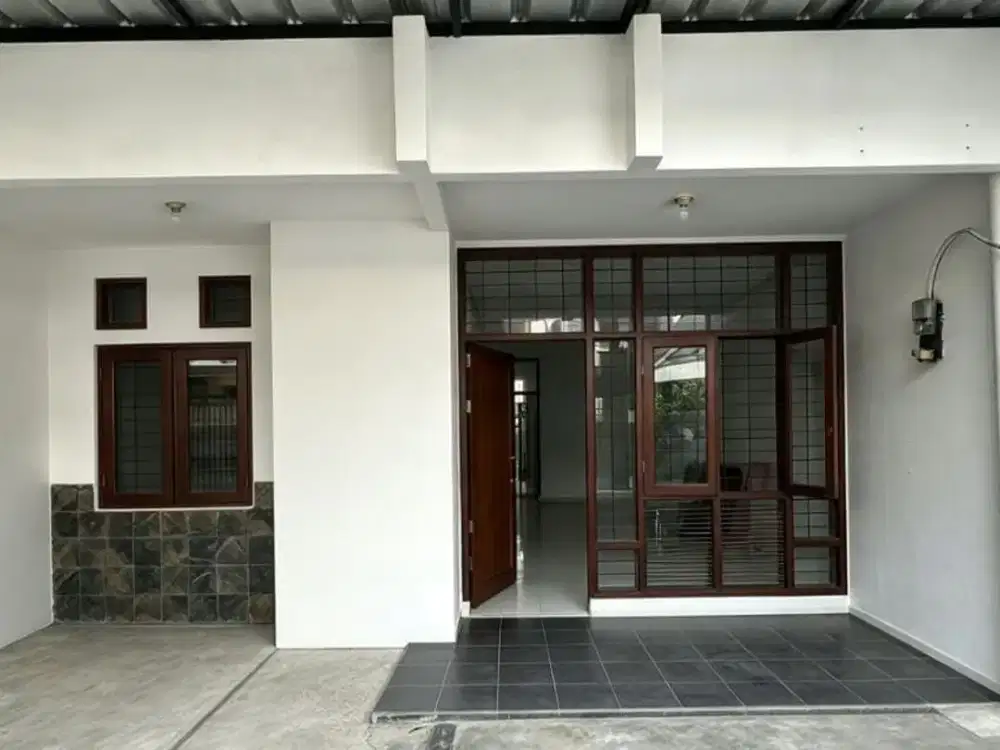 DISEWAKAN RUMAH di PINANG EMAS Jakarta Dekat PIM 3