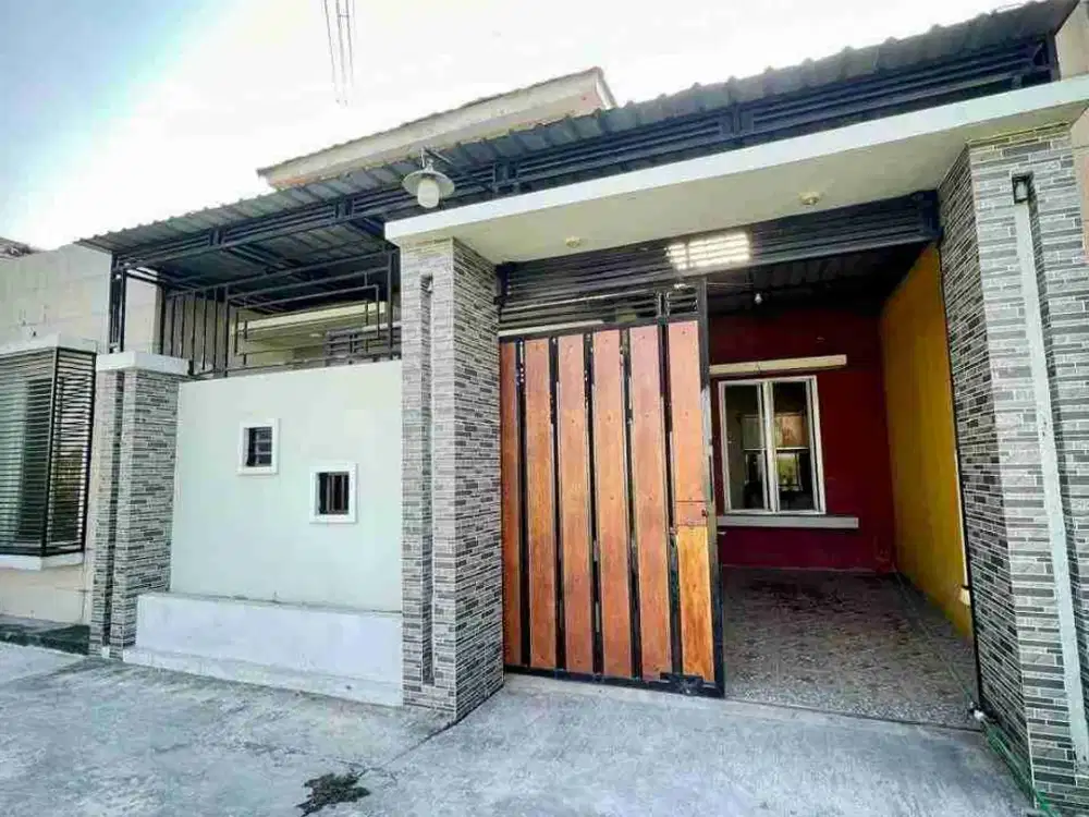 Rumah Cantik Bagus Siap Huni di Kudu Baki Solo Baru