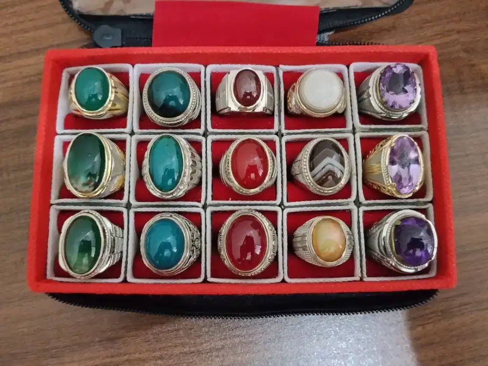 Koleksi Batu Cincin Natural