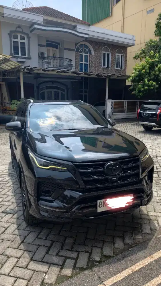 Toyota Fortuner GR Sport 2.4 Tahun 2021