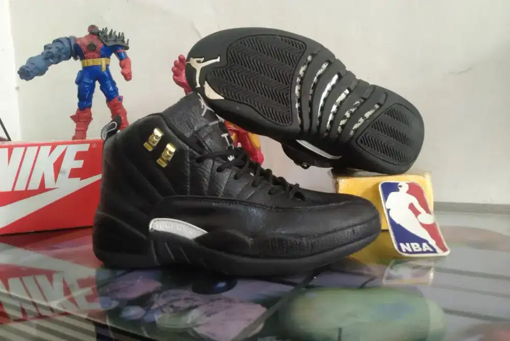 Sepatu Basket Nike Jordan Retro 12