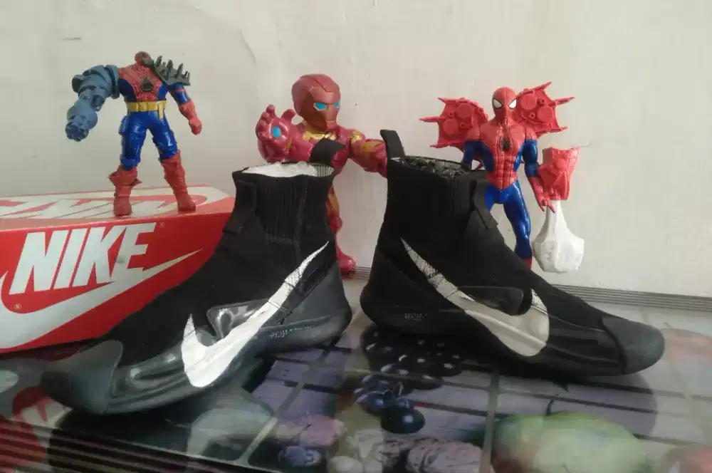 Sepatu Outdoor Nike Size 40