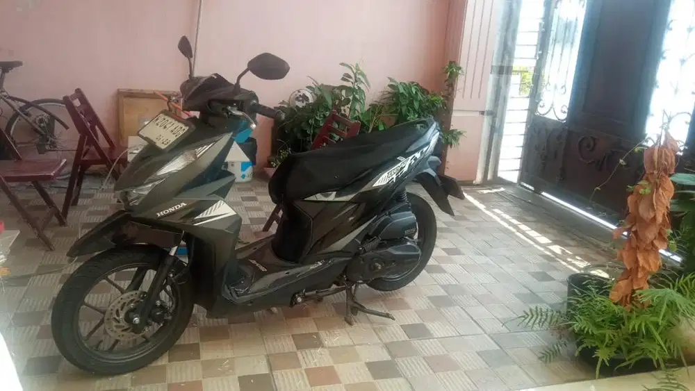 Honda Beat CBS Abu-abu hitam 2024