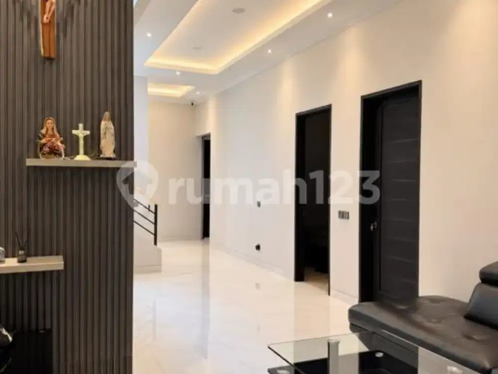 Rumah Cakep Siap Huni di Gading Serpong 2 Lantai Bebas Banjir