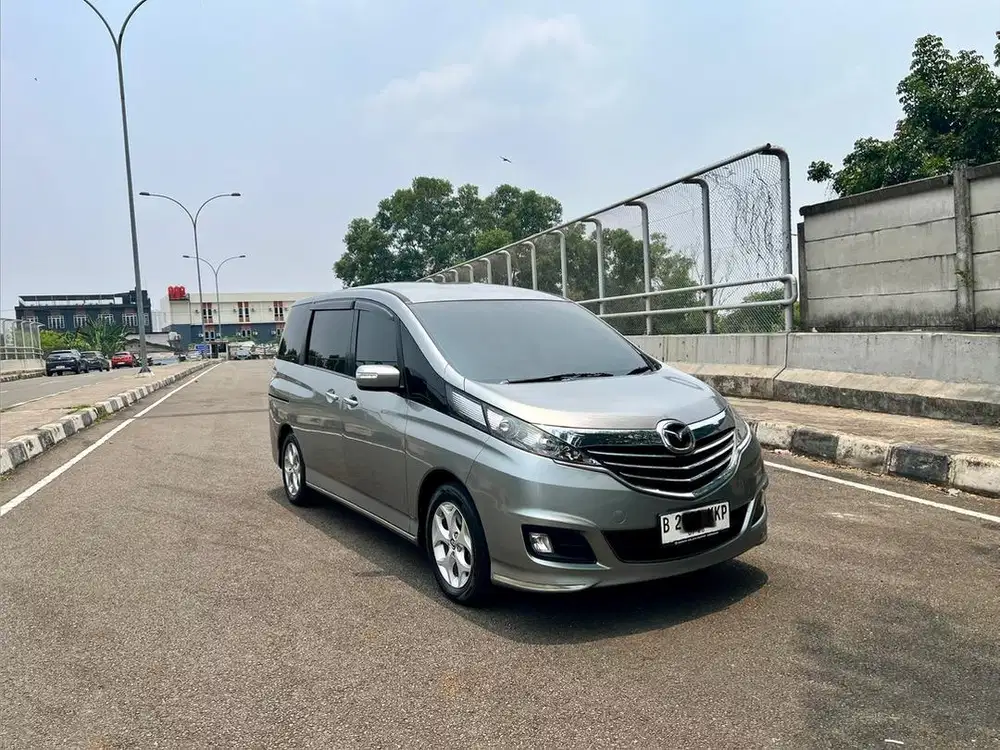 Mazda Biante 2.0 AT Skyactiv 2017 - Service Record dan Pajak On (cash)