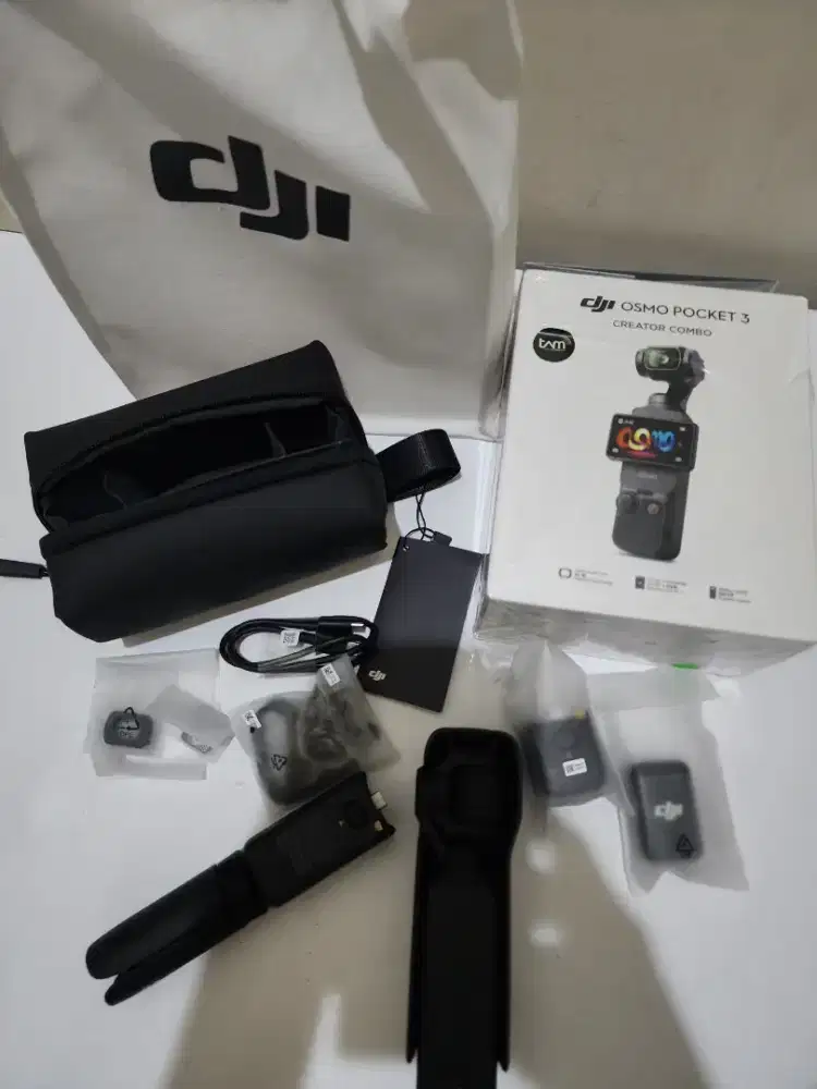 Jual DJI osmo pocket 3 creator combo