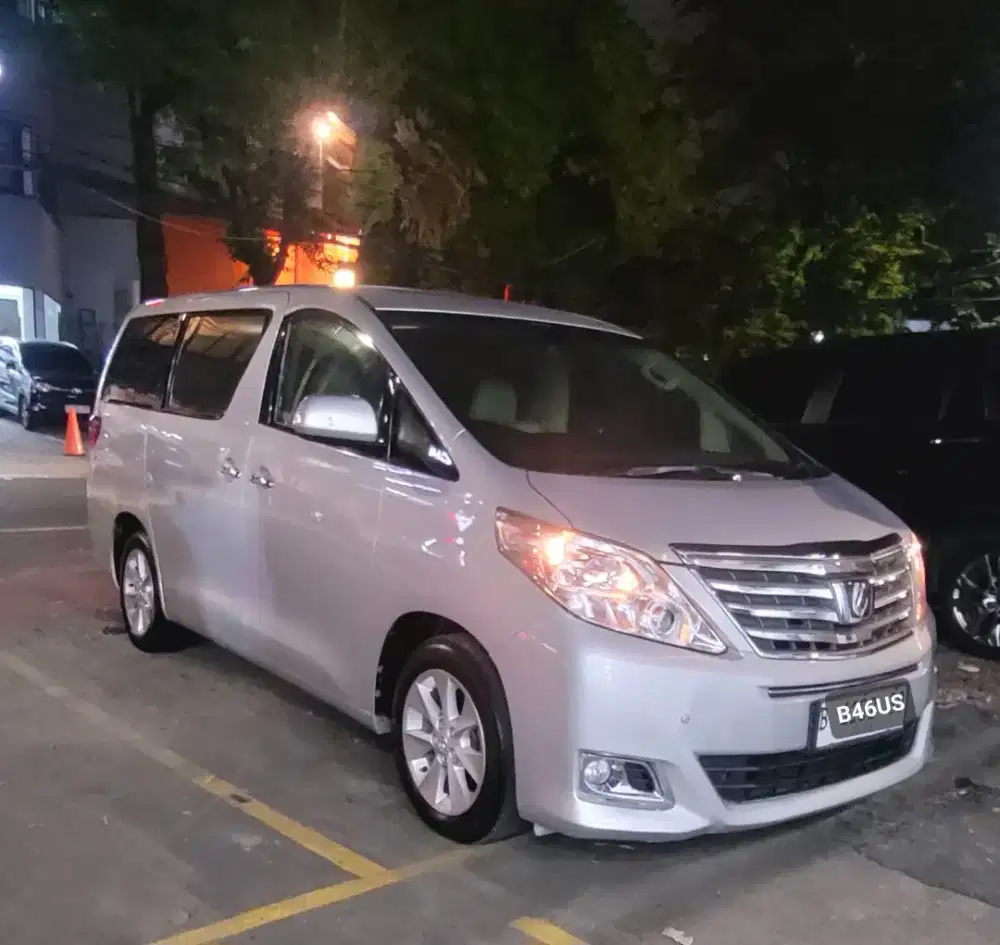 Alphard G 2012 AT good condition