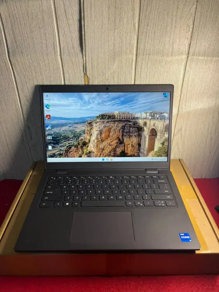 nego tipis Dell lattitude 3420 core i5 generasi 11 1.4 ghz