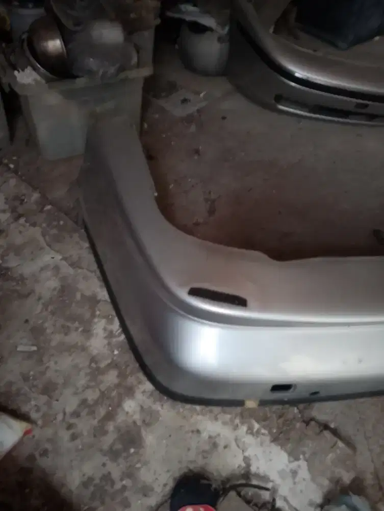 Bumper BMW E 39 kondisi ok BU