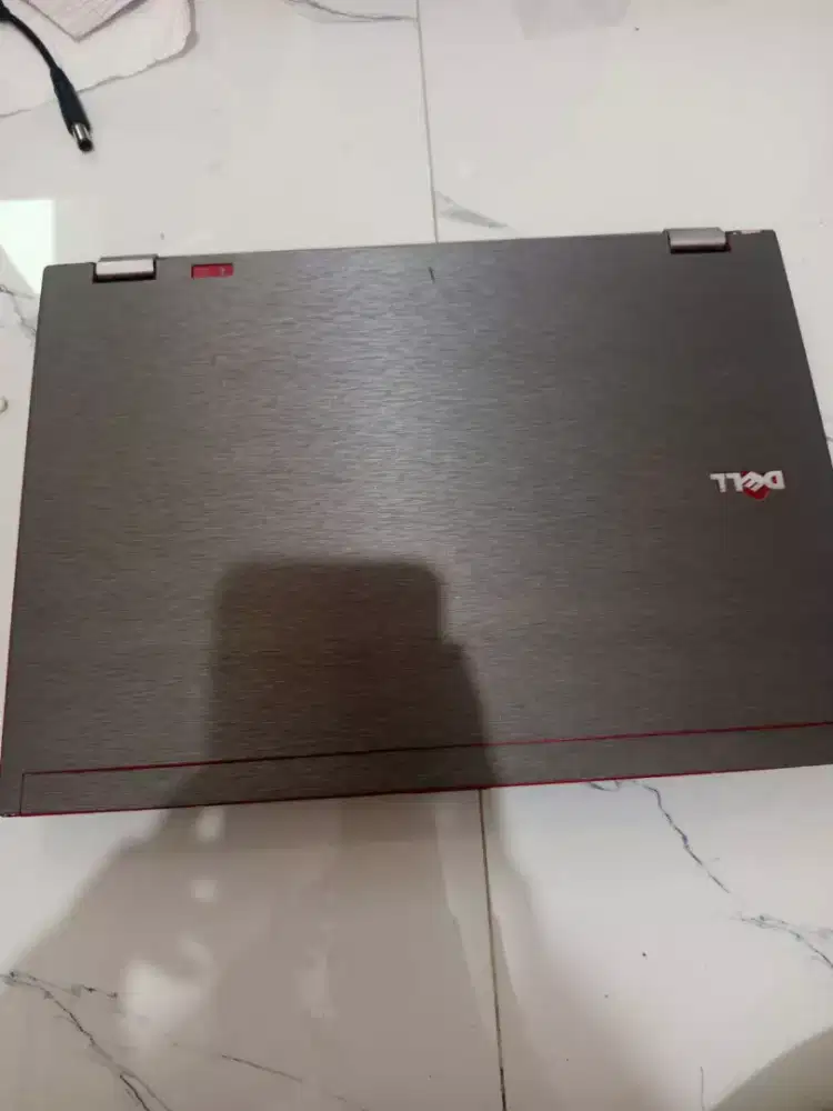 Dijual laptop core i5 stuk windows