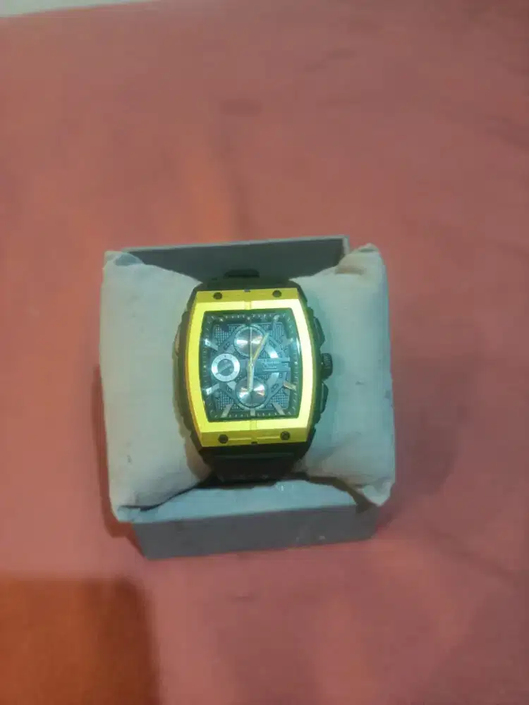 Jam tangan Alexandre Christie