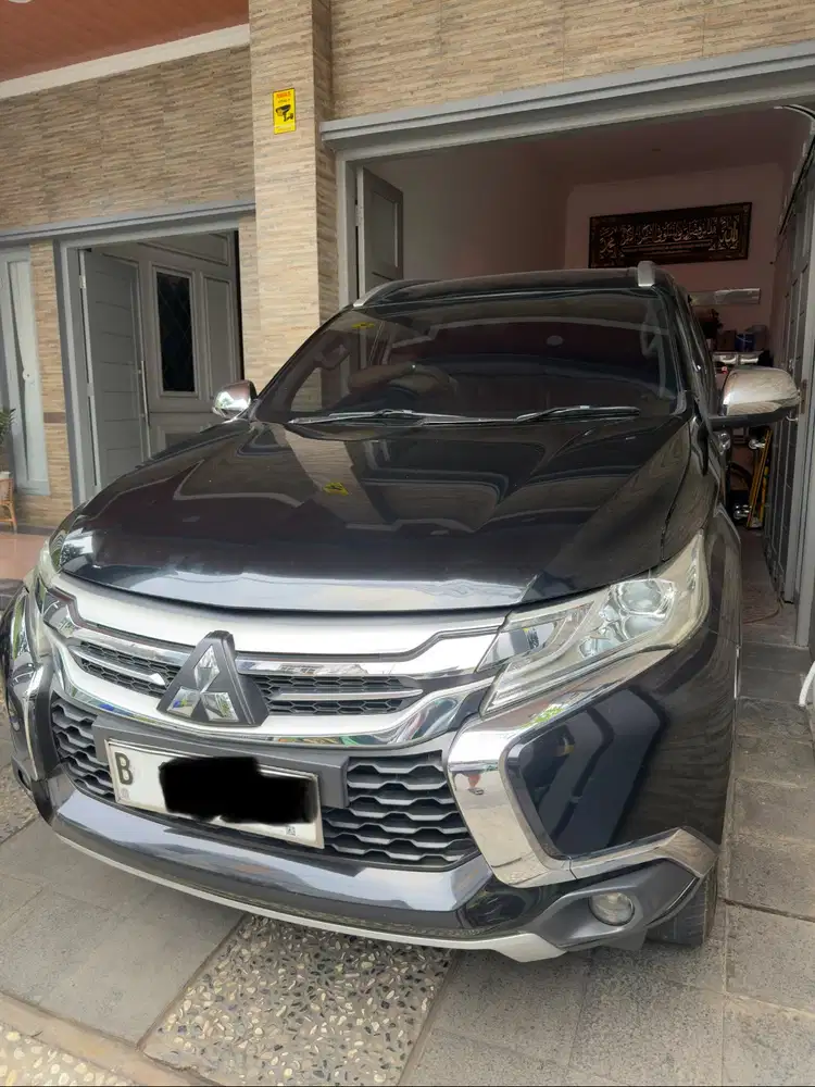 PAJERO SPORT Exceed AT BLACK 2020