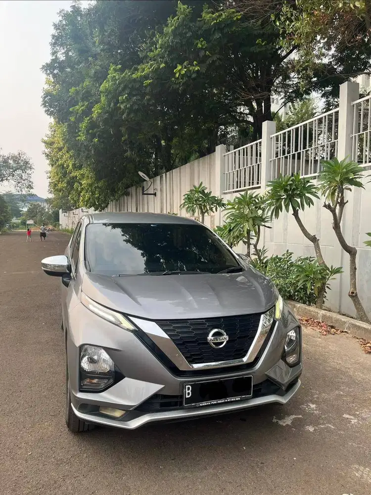 For Sale NISSAN LIVINA 1.5VL AT 2021 - METALLIC GREY