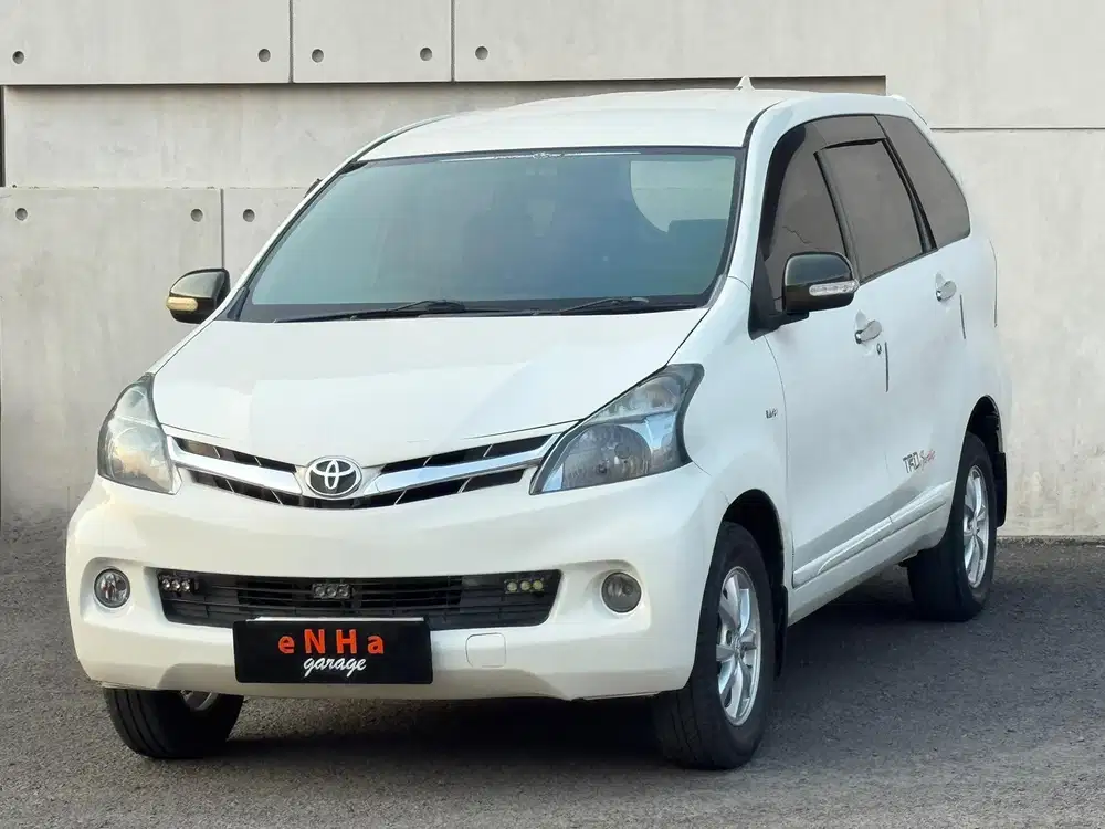 Dp 13 JT.. Toyota Avanza G 1.3 A/T 2012.. eNHa garage Semarang..