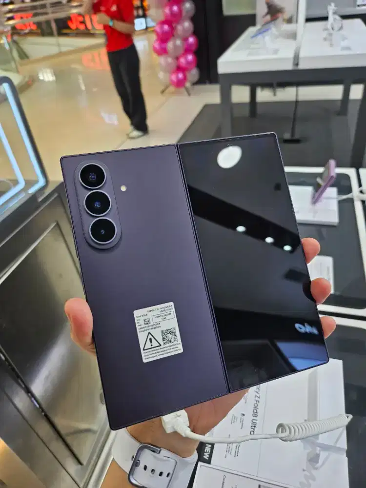 SAMSUNG GALAXY ZFOLD8 ULTRA 12/256 GARANSI RESMI SEIN 1 TAHUN