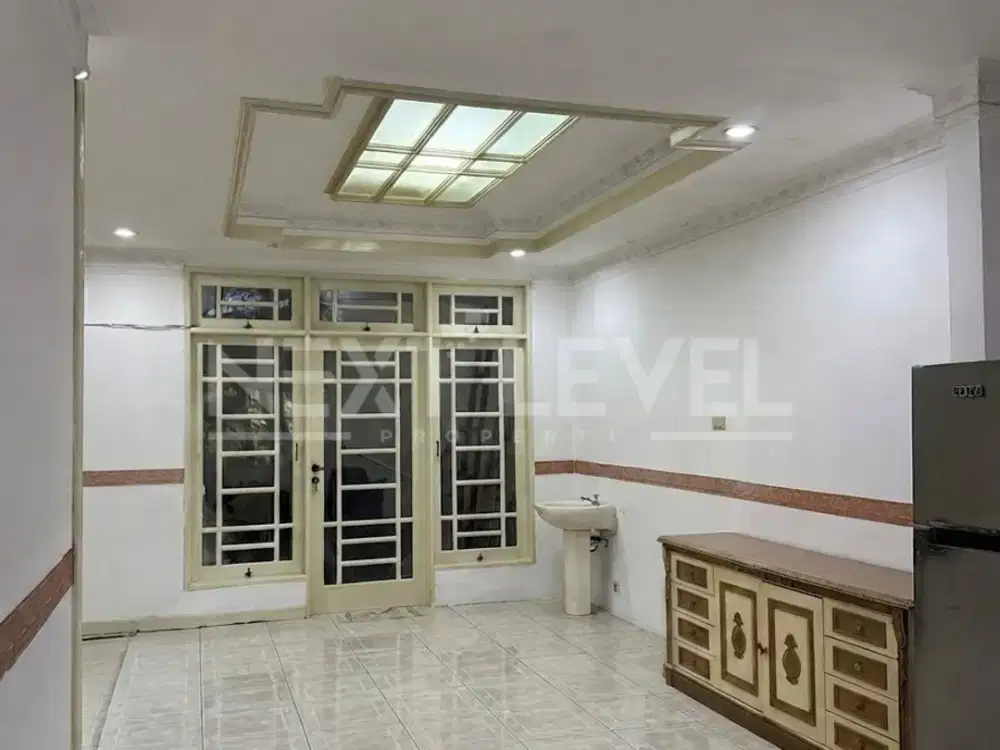 Rumah Citra Garden 2 Jakarta Barat Luas 240meter