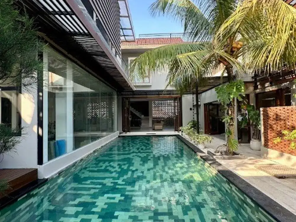 Luxury 5 Bedroom Villa Disewakan Area Citraland Denpasar