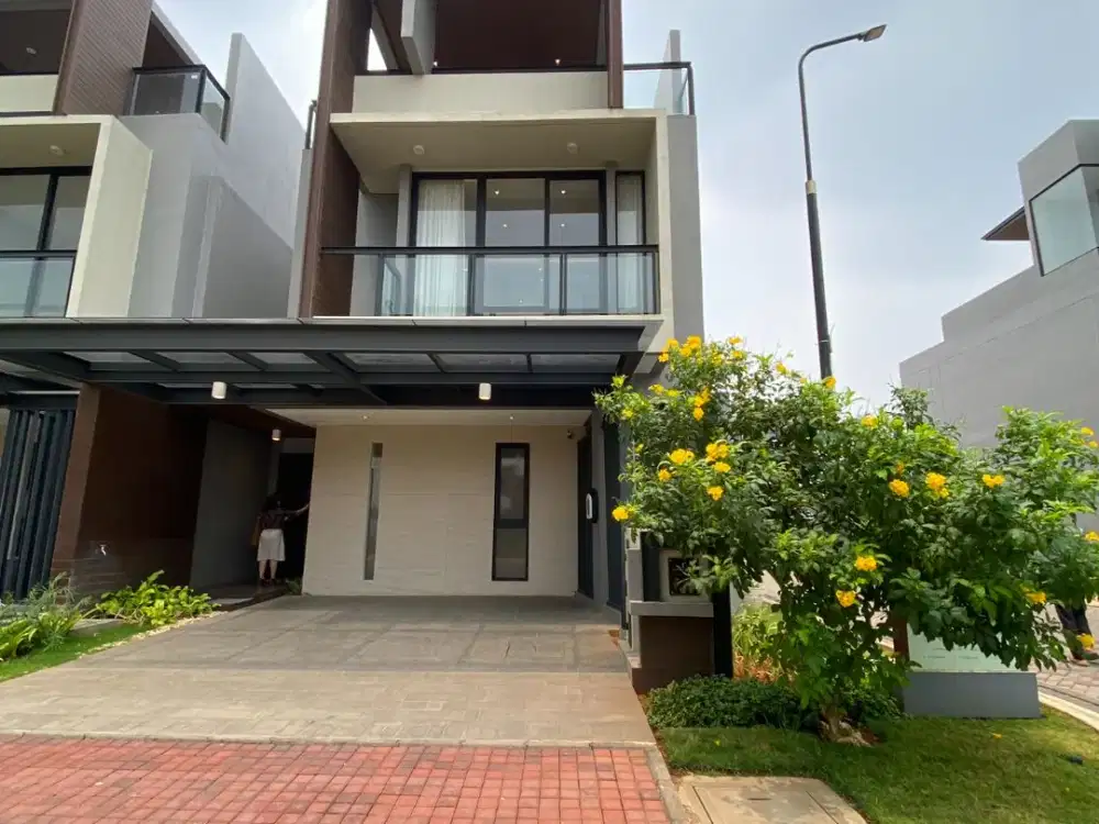 RUMAH 3 LANTAI SOUTH TREASURE, BONUS SMART HOME!