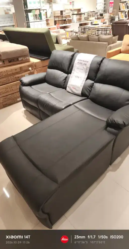 Sofa L sudut bisa rebahan dan Recliner