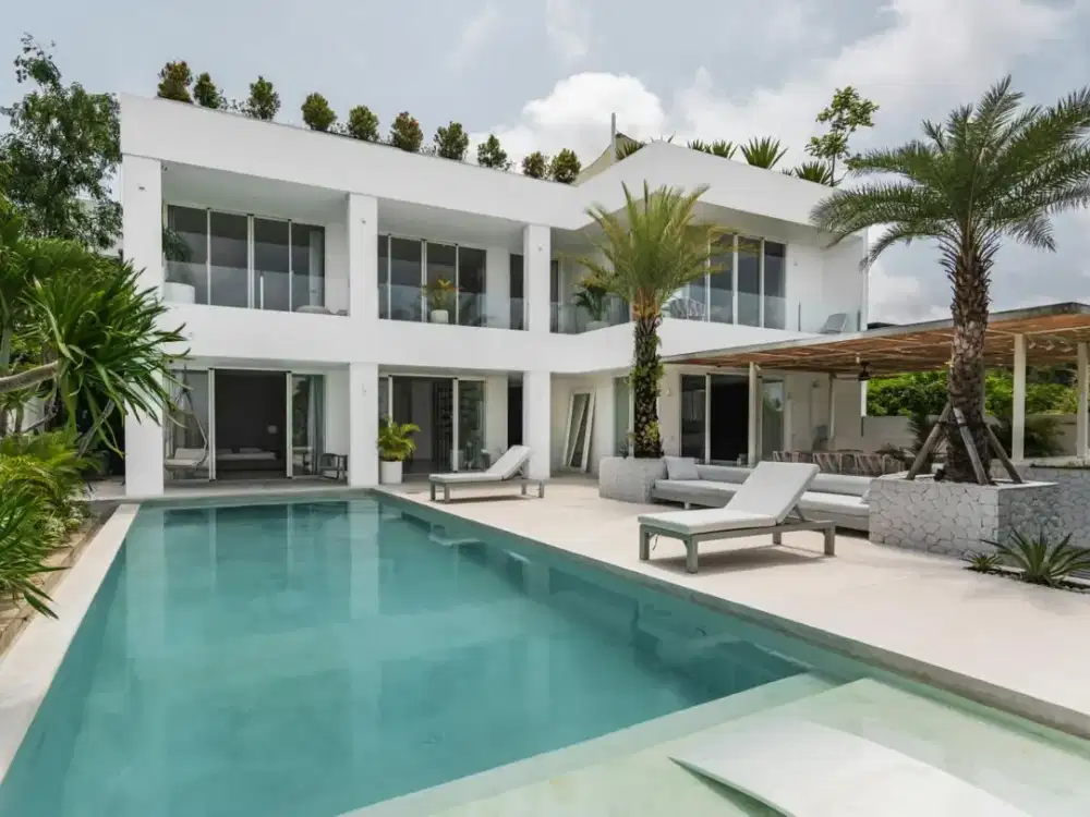 Exclusive Luxury Living with Stunning Ocean Views In Ungasan