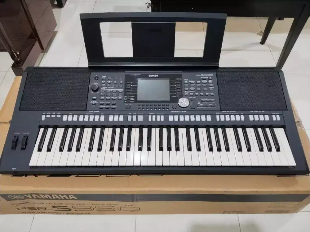 Keyboard Yamaha PSR-S950