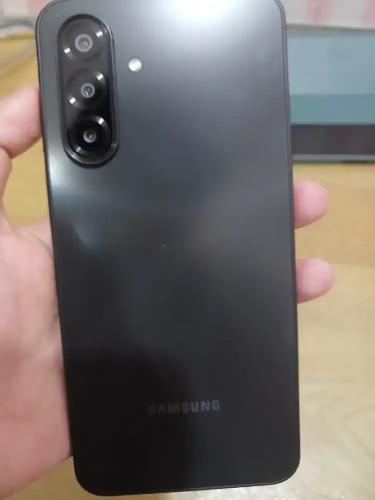 Samsung A17 8/128