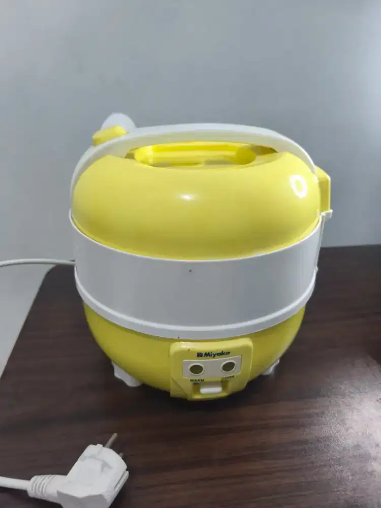 Miyako MCM-610 Rice Cooker / Magic Com 1 Liter 3in1