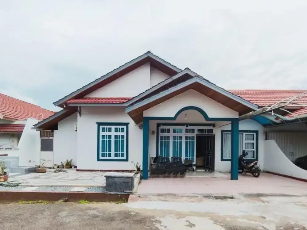 Rumah Pontianak Jl. Parit Haji Husin 2 Komp. Paris Indah Lestari