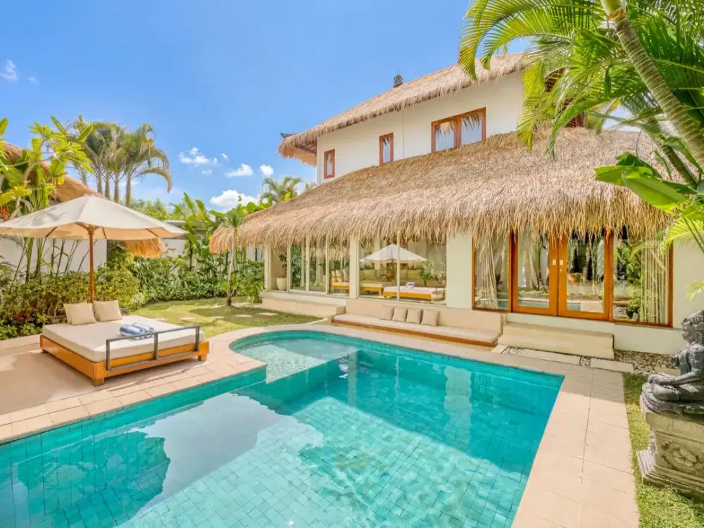 Villa 4 Kamar Tidur Full Furnished Disewakan di Petitenget, Seminyak